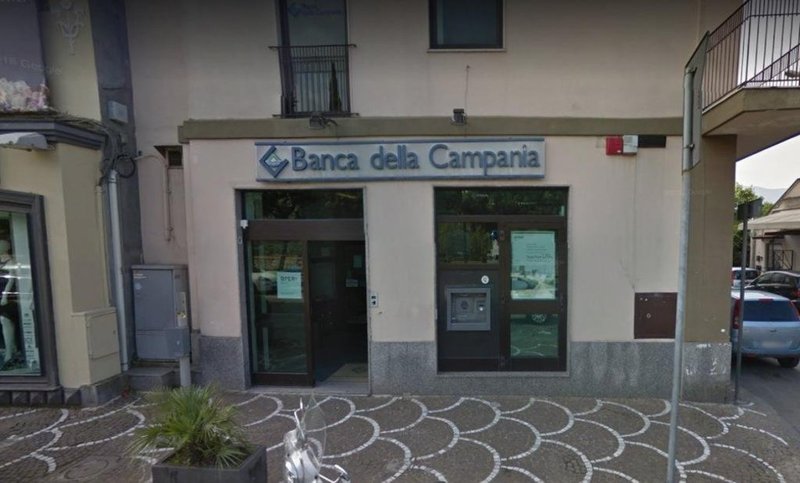 Pompei Furto Con Scasso In Banca Lo Strillone